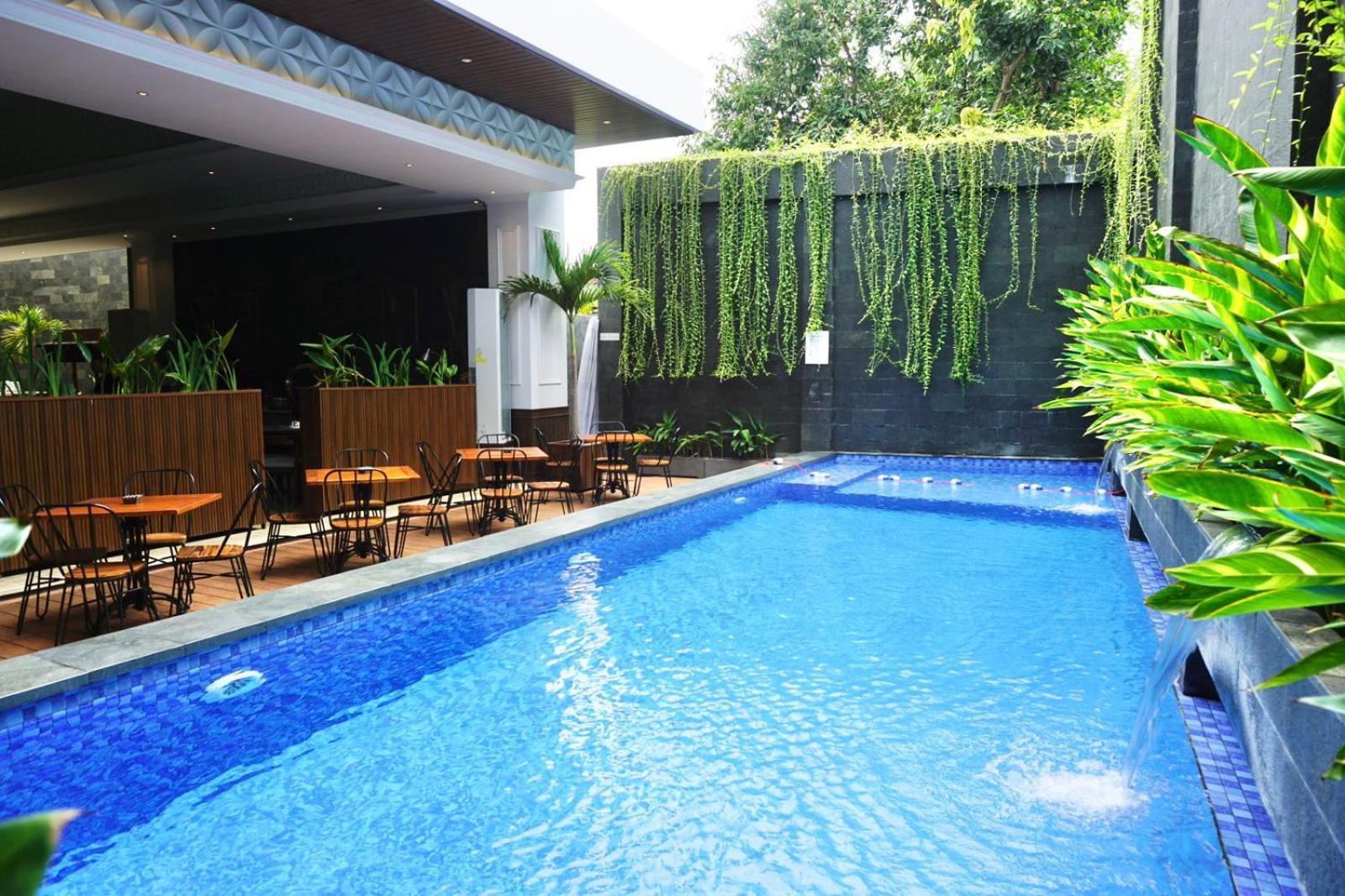 The Malioboro Hotel & Conference Center Γιογκιακάρτα Εξωτερικό φωτογραφία